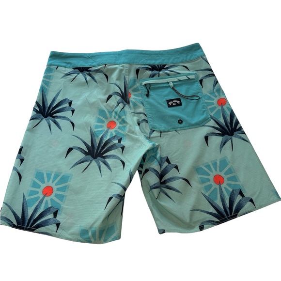 Billabong Sundays Airlite 18.5" Boardshorts Coastal Blue Men’s Size 32 - Picture 2 of 12